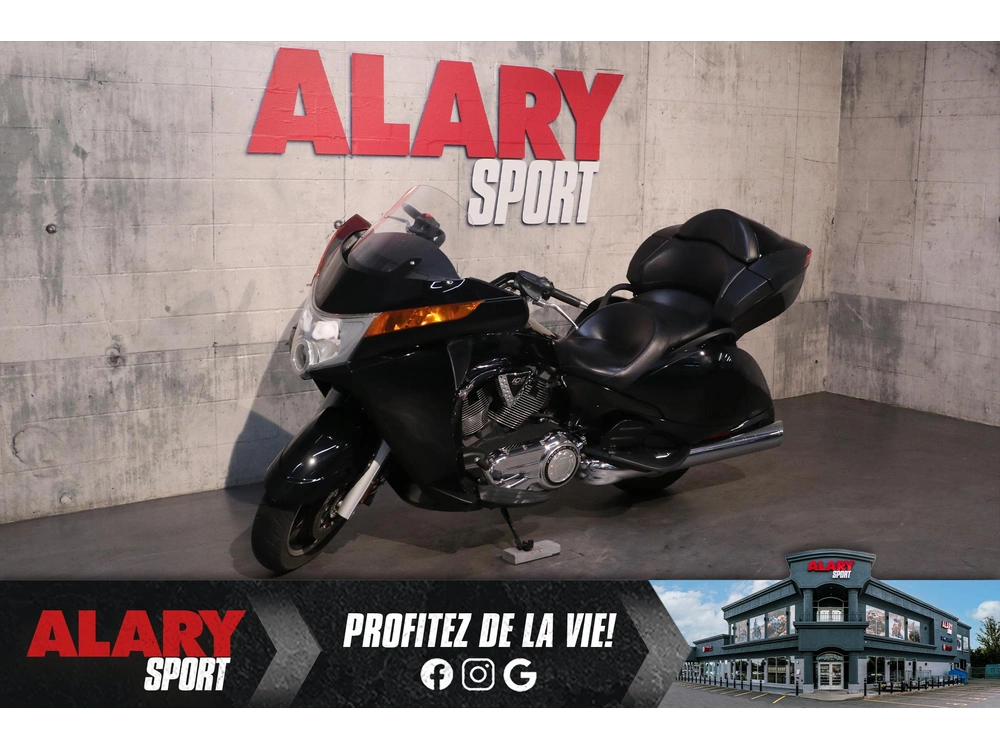 Victory Motorcycles Vision Tour Abs 2013 alt