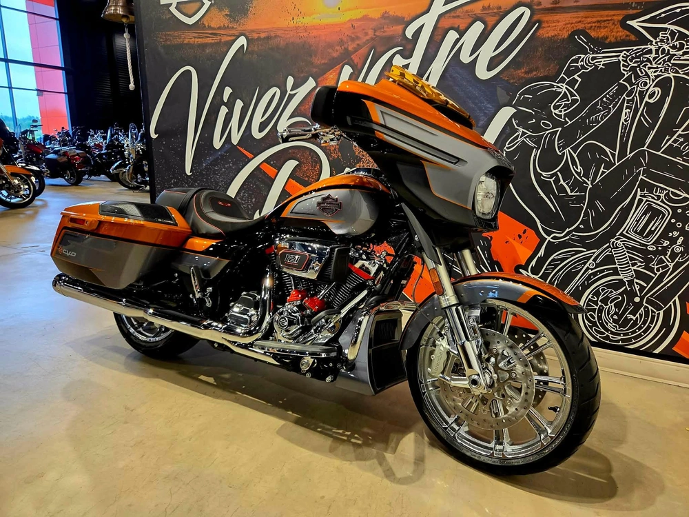 Harley-davidson Cvo Street Glide Flhxse 2026 alt