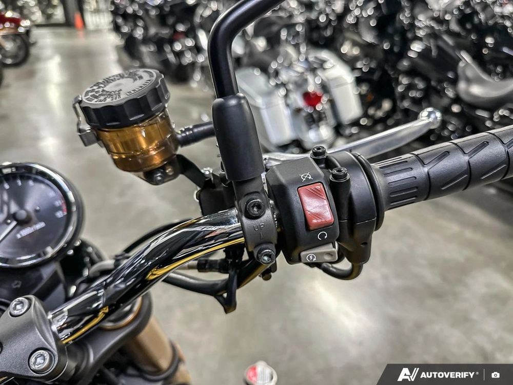 2022 Kawasaki Z900rs Se alt