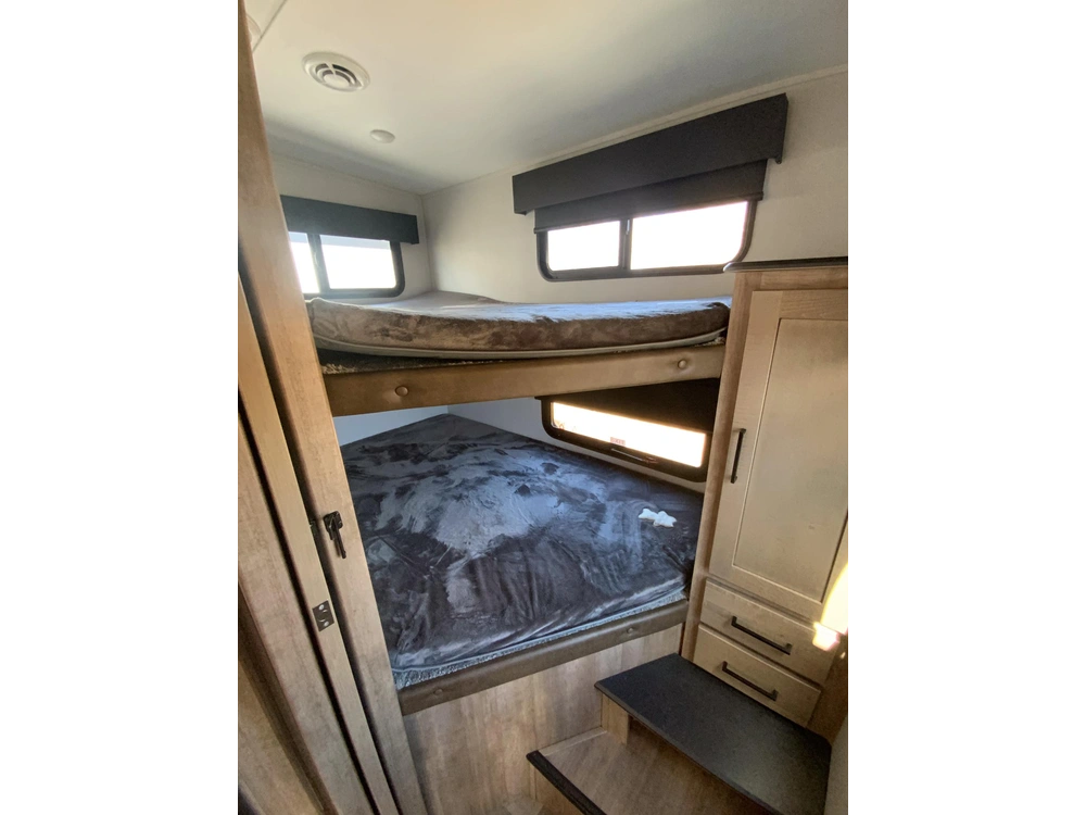 2023 Keystone Rv Arcadia 288slbh alt
