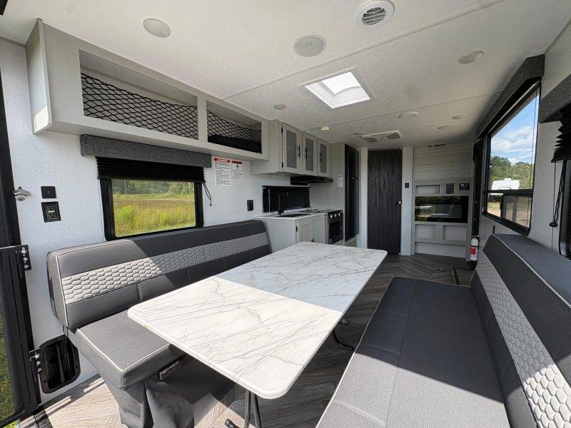 2022 Wildwood 26wdt alt