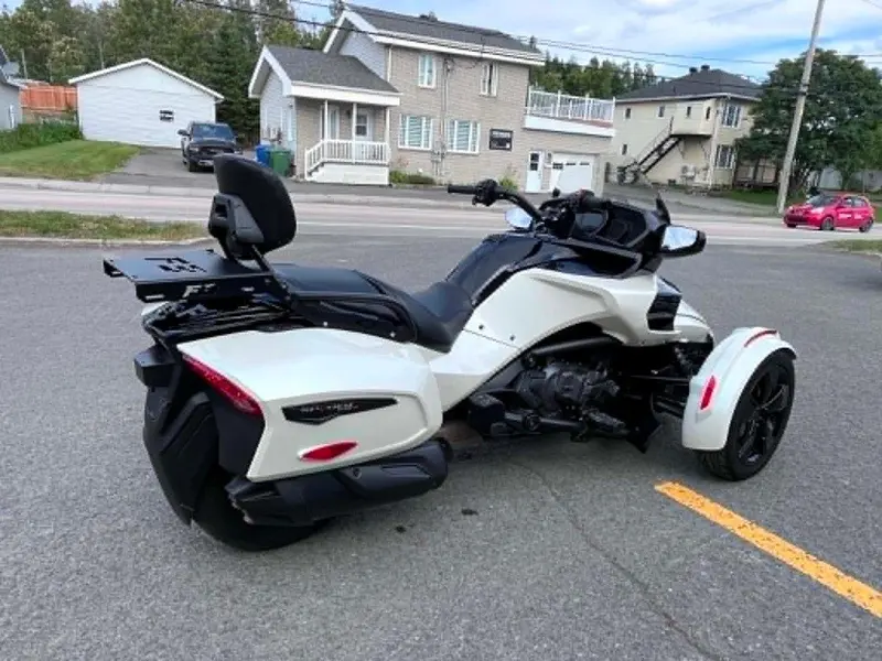 Can-Am F3-T USED 2023