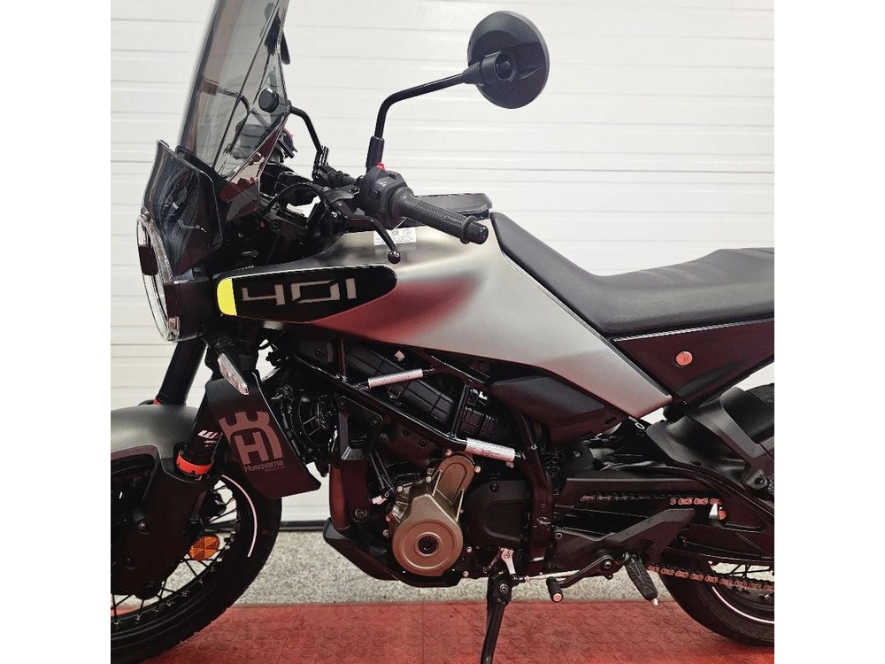 2024 Husqvarna Svartpilen 401 alt