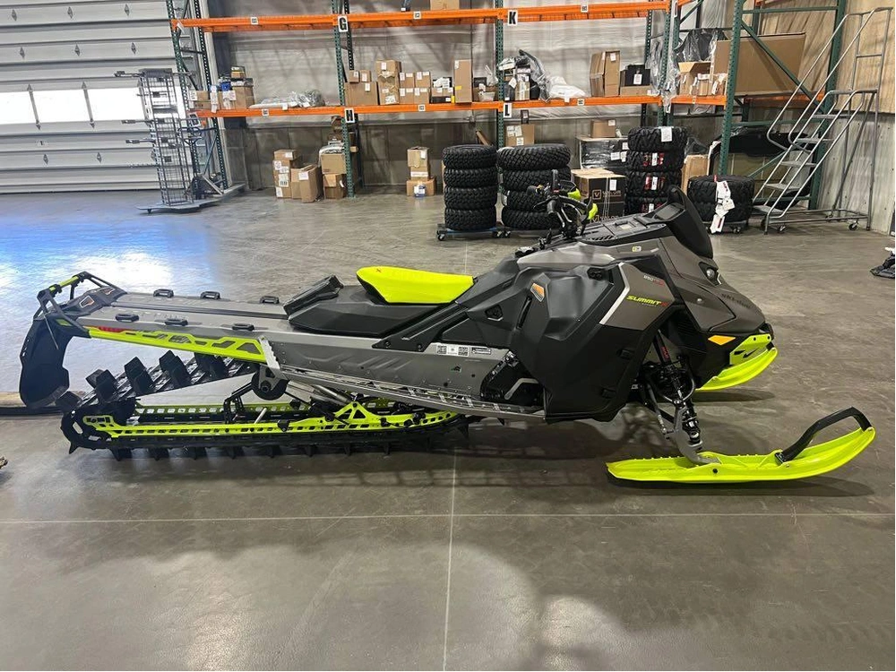 2023 Ski-doo Summit X W/ Expert Package 175 850 Turbo alt
