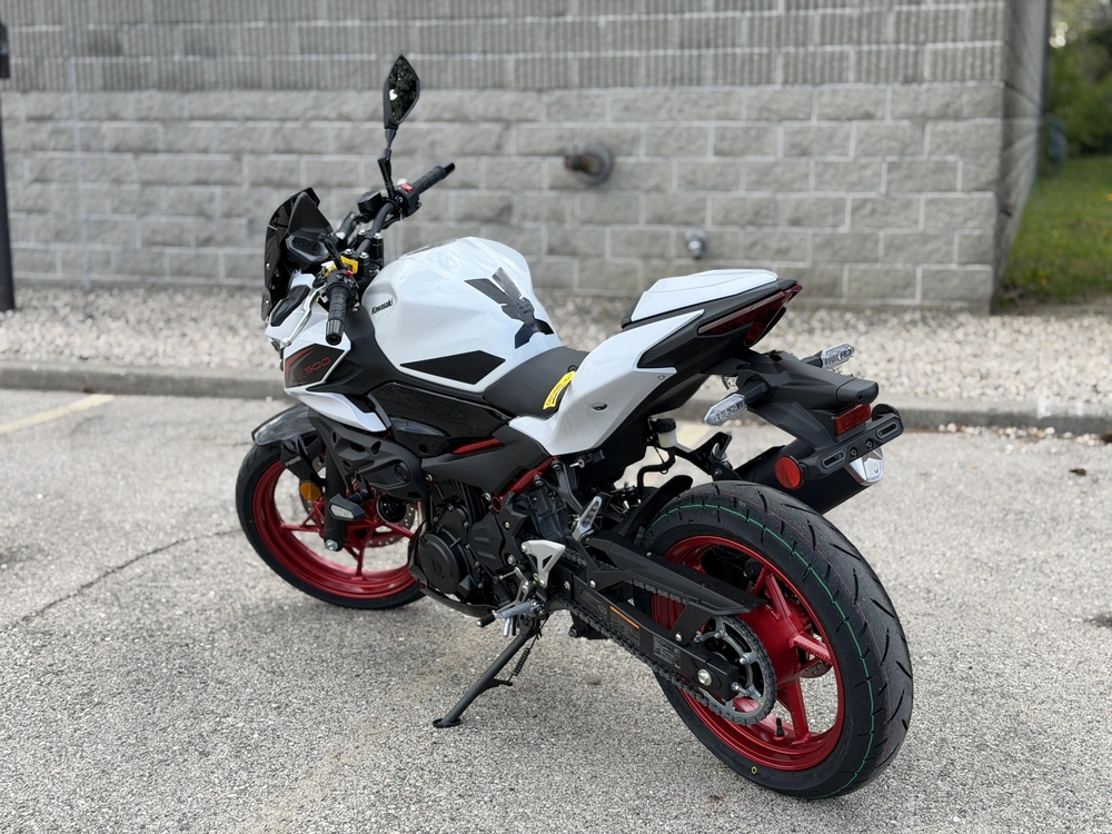 2026 Kawasaki Z500 Se Abs alt