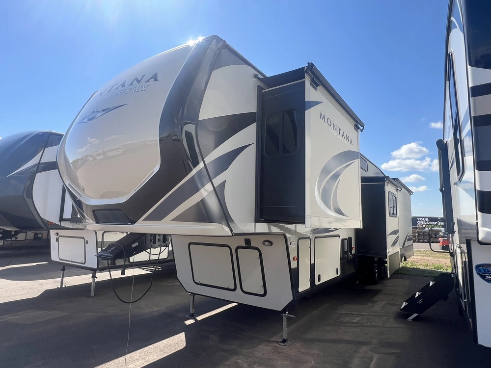 2019 Keystone Rv Montana 385br alt