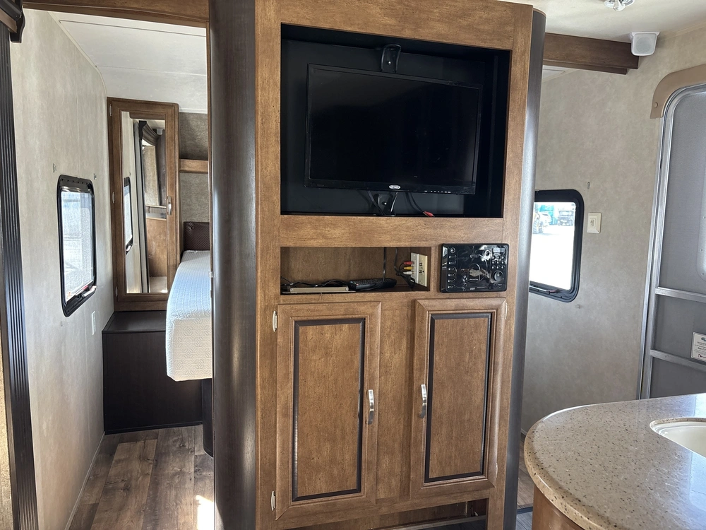 2016 Forest River Salem 31kqbts alt