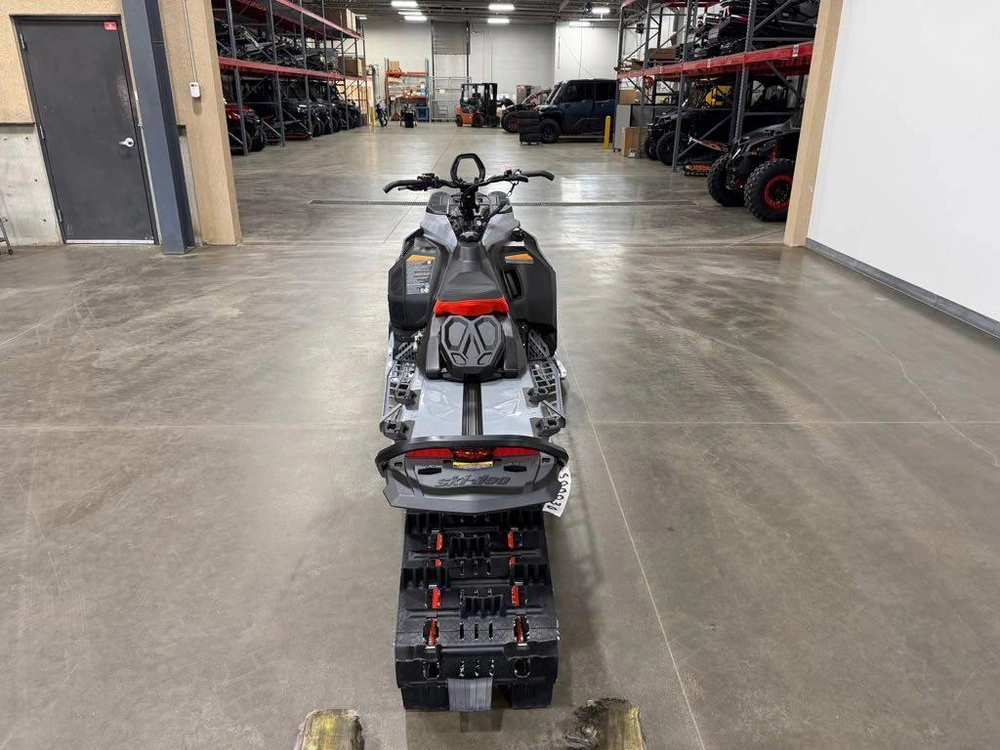 2026 Ski-doo Summit X 154 850 Shot alt