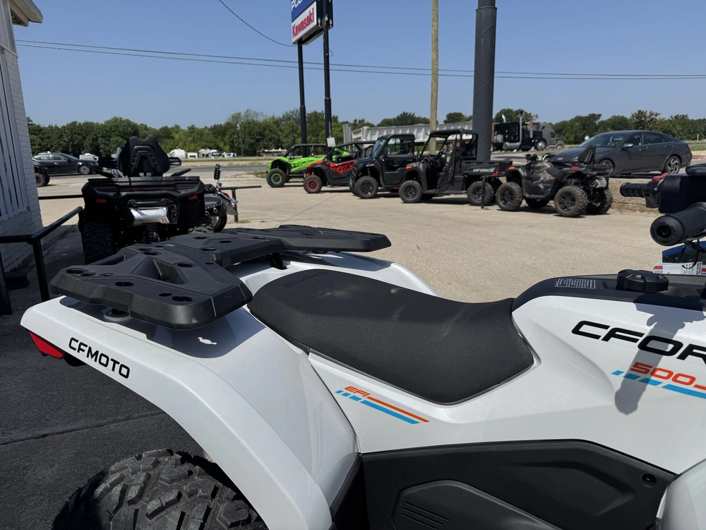 2026 Cfmoto Cforce 500 alt