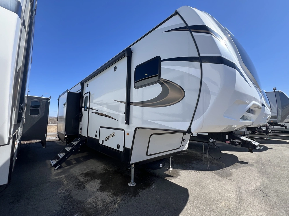2022 Keystone Rv Sprinter 35 Bh alt