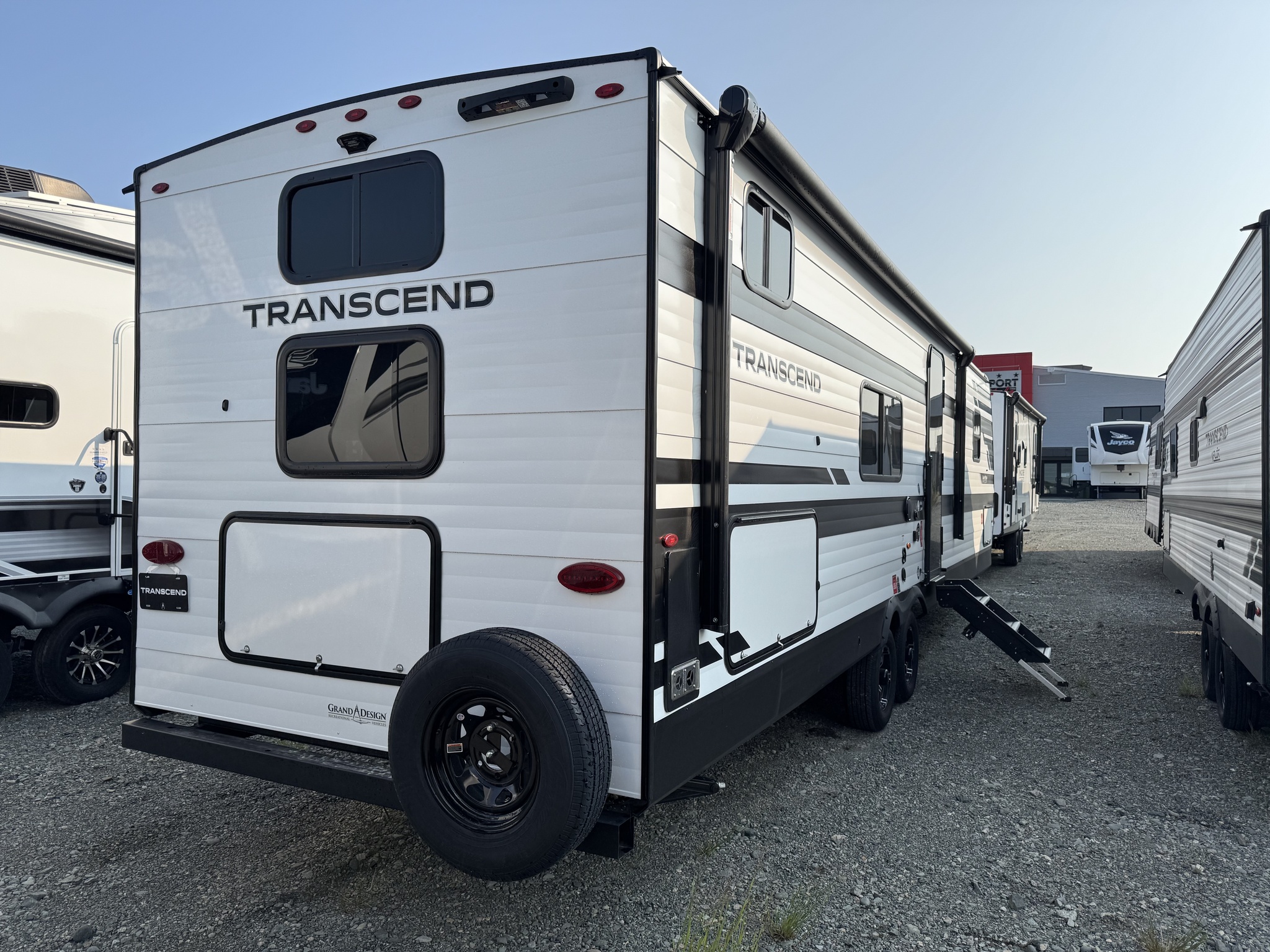2027 Grand Design 295 qbt Transcend