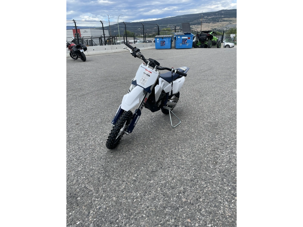 2027 Husqvarna Ee5 alt