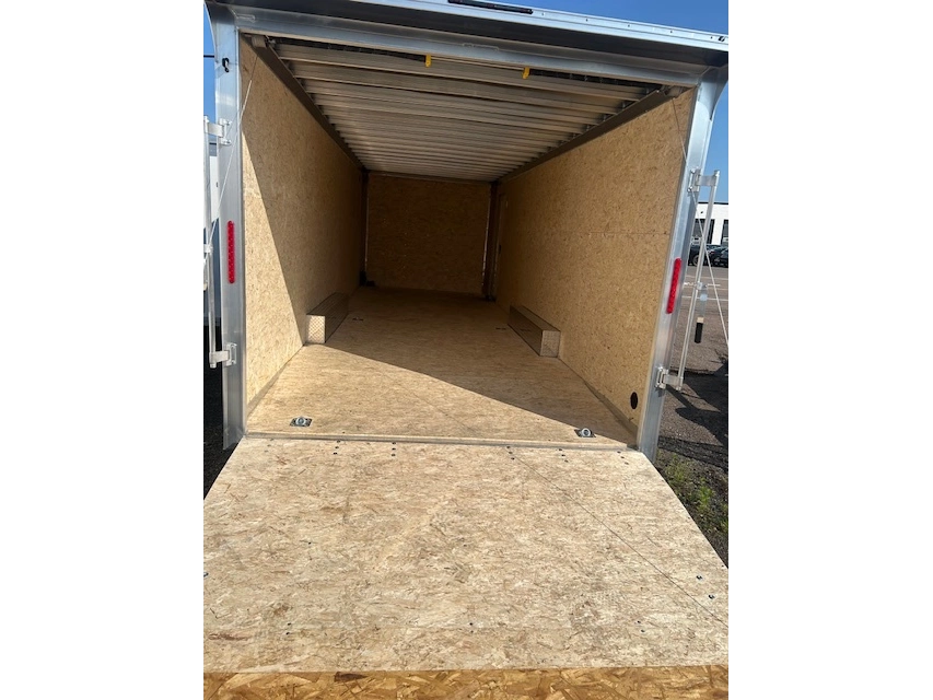 2027 Ez-hauler 8.5x24 Ch Xlt Car Hauler alt