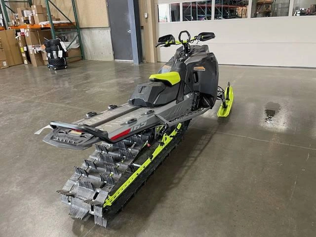 2023 Ski-doo Summit X W/ Expert Package 165 850 Turbo W/ 10.25" Screen alt