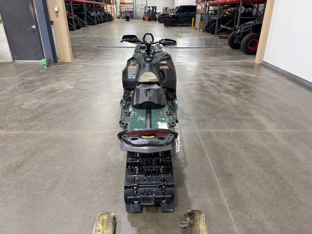 2026 Ski-doo Summit X 154 850 Turbo 10.25" Screen alt