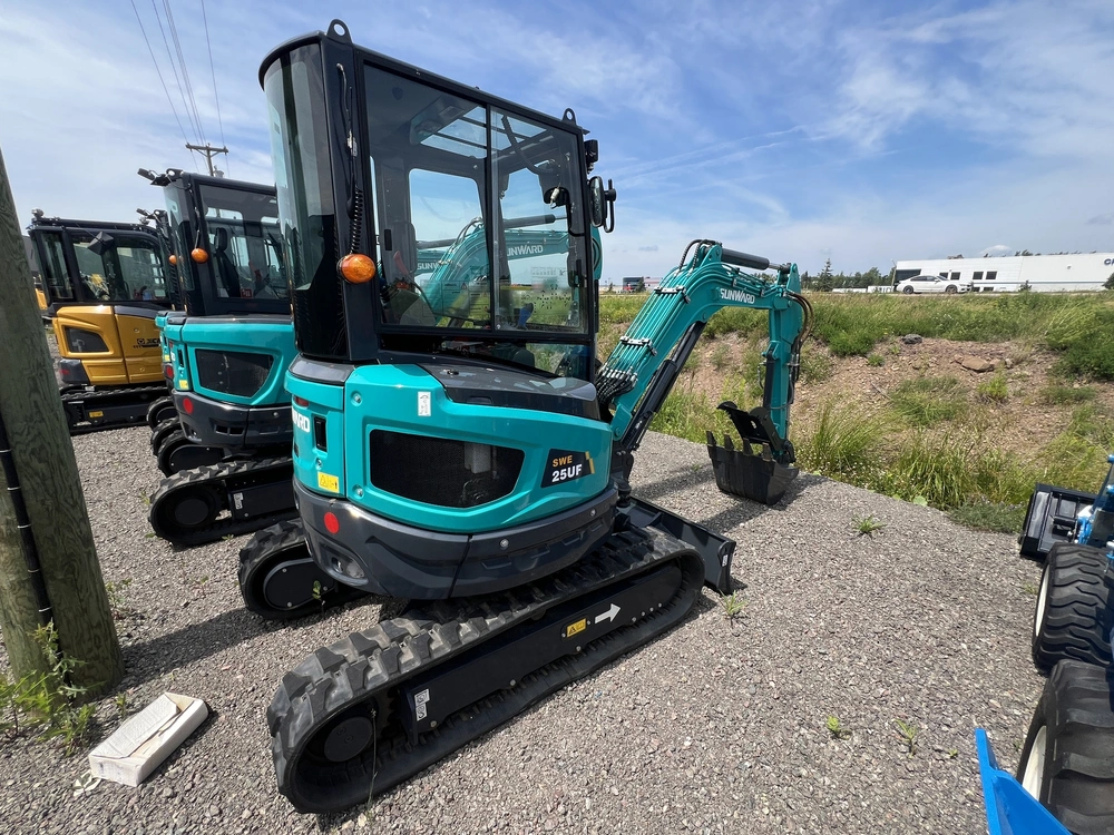 2026 Sunward Swe25uf Cab alt