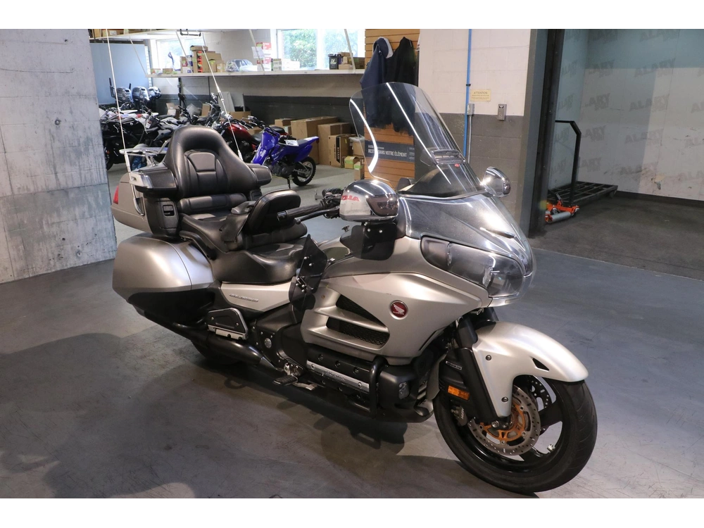 Honda Gl1800 Goldwing Air Bag 2016 alt