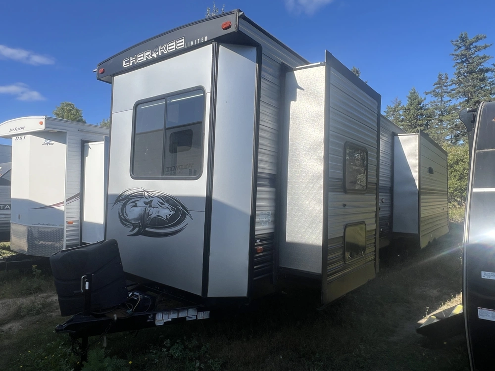 2020 Forest River Cherokee Limited 39 Rl alt