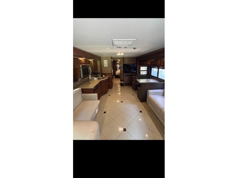 Forest River Berkshire 2014 alt