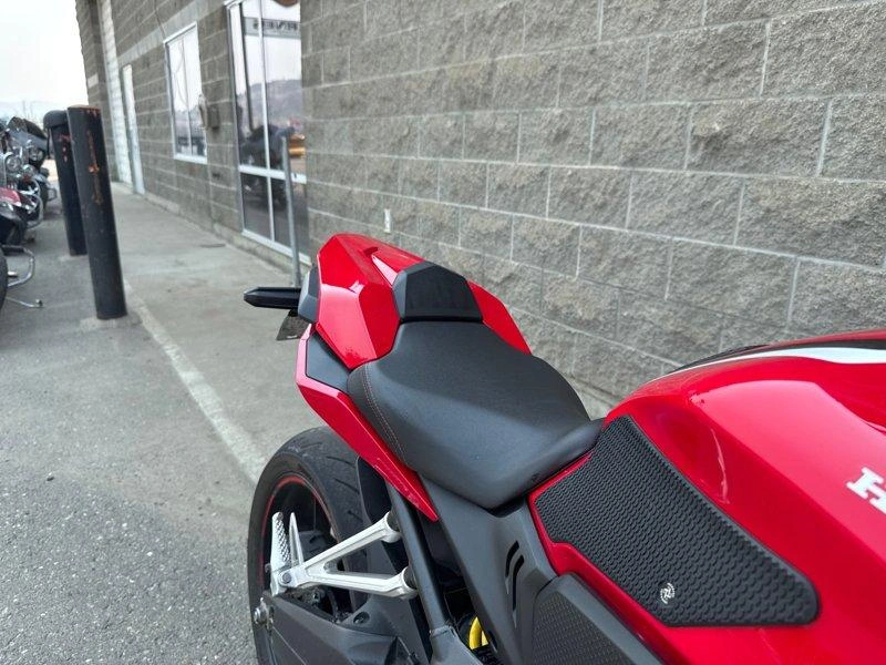 2020 Honda Cbr650r alt