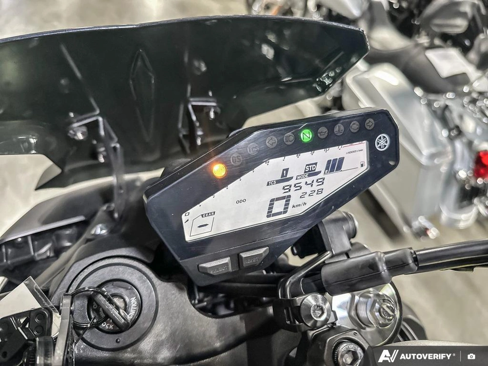 2018 Yamaha Mt09 alt