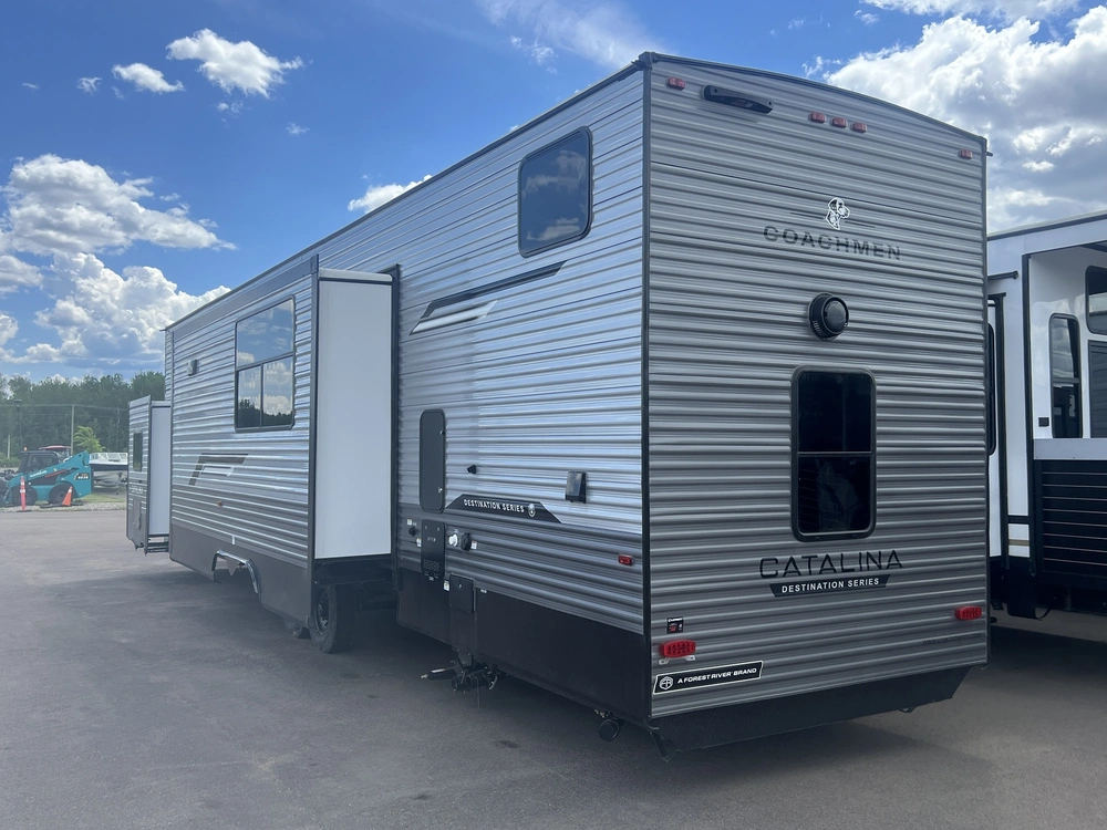 2026 Coachmen Catalina 42condo alt
