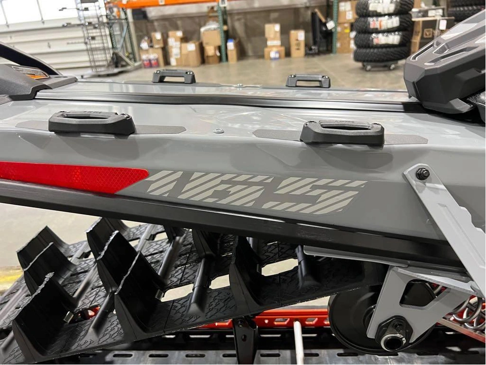 2026 Ski-doo Summit X 165 850 Turbo alt