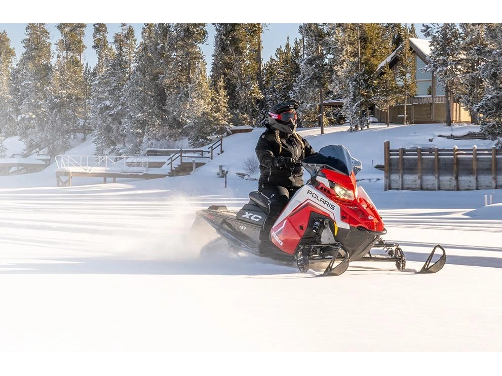 2027 Polaris 850 Indy Vr1 137 Indy Red / White Lightning / Gloss Black alt