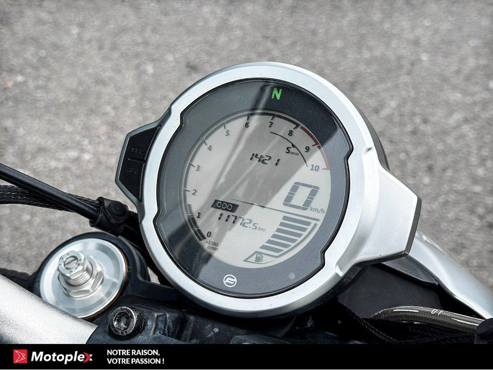 2023 Cfmoto Cl-x Heritage 700 alt