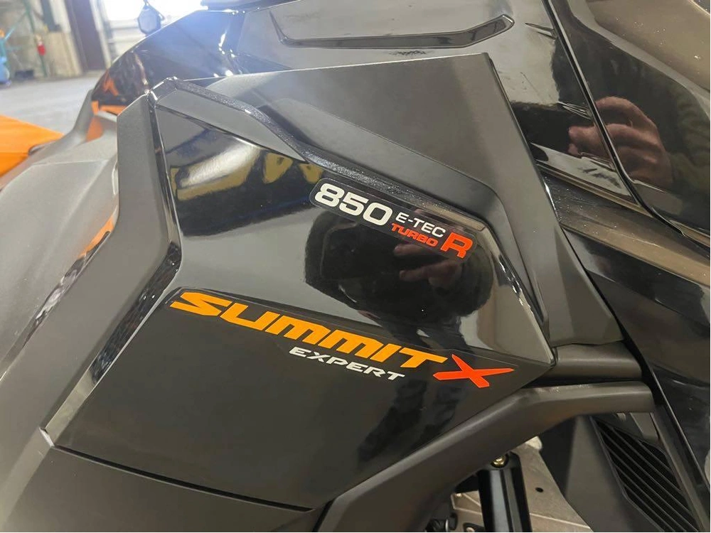 2024 Ski-doo Summit X W/ Expert Package 165 850 Turbo alt
