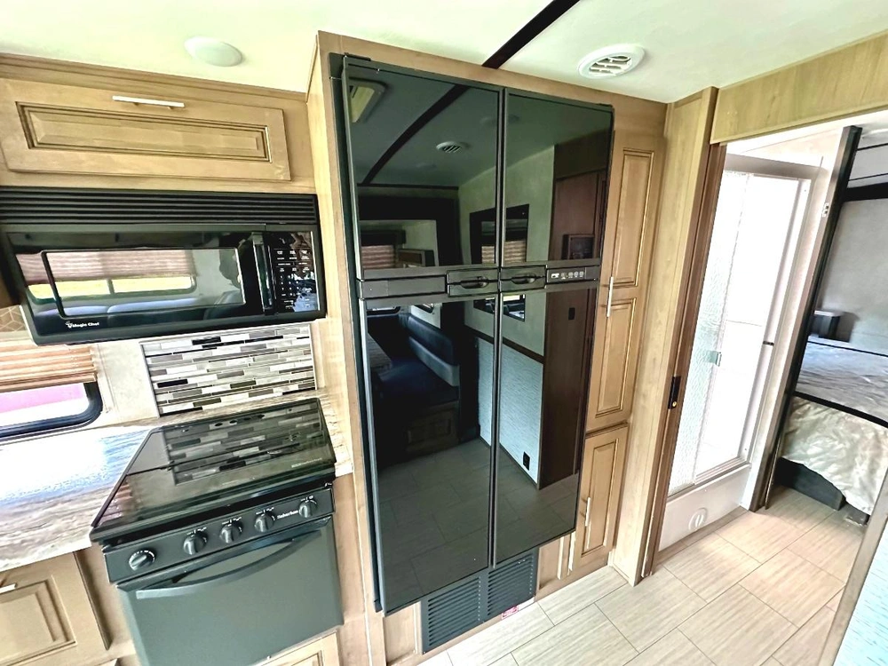 2019 Forest River Fr3 30ds alt
