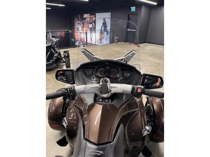 Can-Am Spyder RT 2012