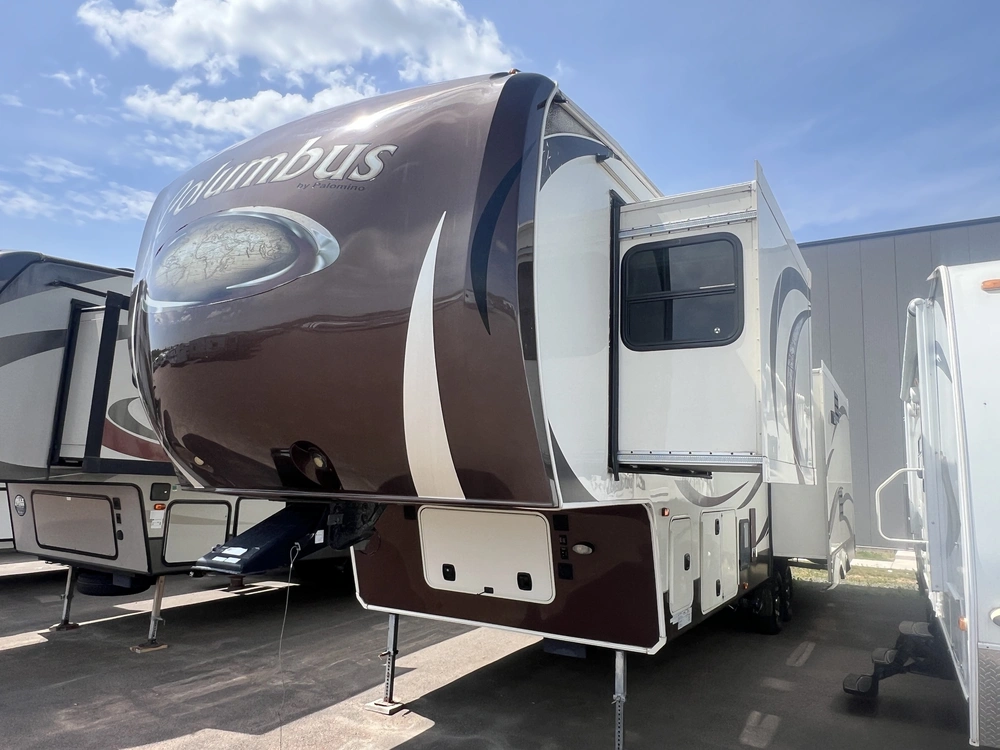 2012 Forest River Palomino Columbus 320rs alt
