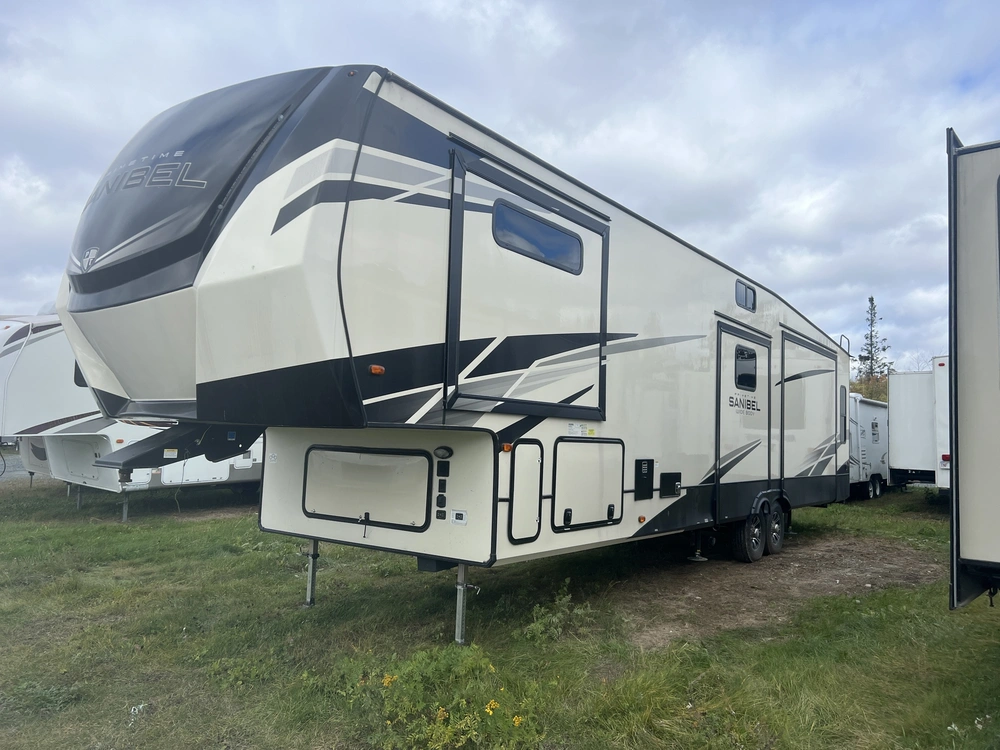 2022 Forest River Sanibel 3902 Wide Body alt