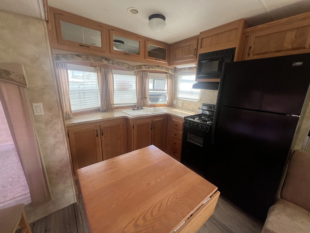 2009 Hy-line Georgian Bay 38fkd alt