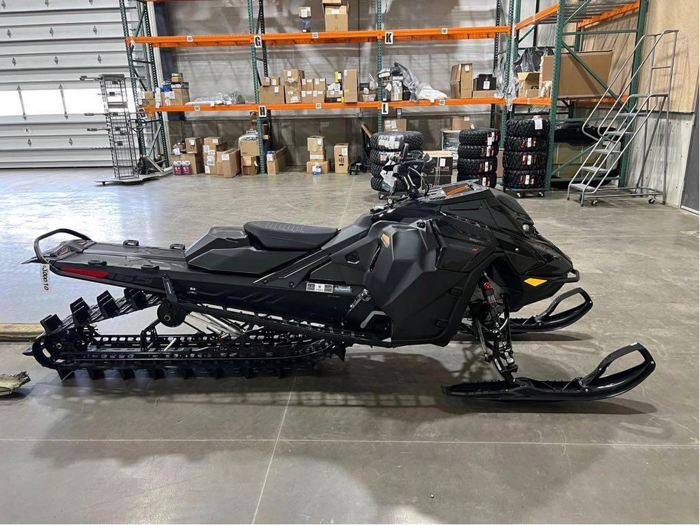 2026 Ski-doo Summit X W/ Expert Package 165 850 alt