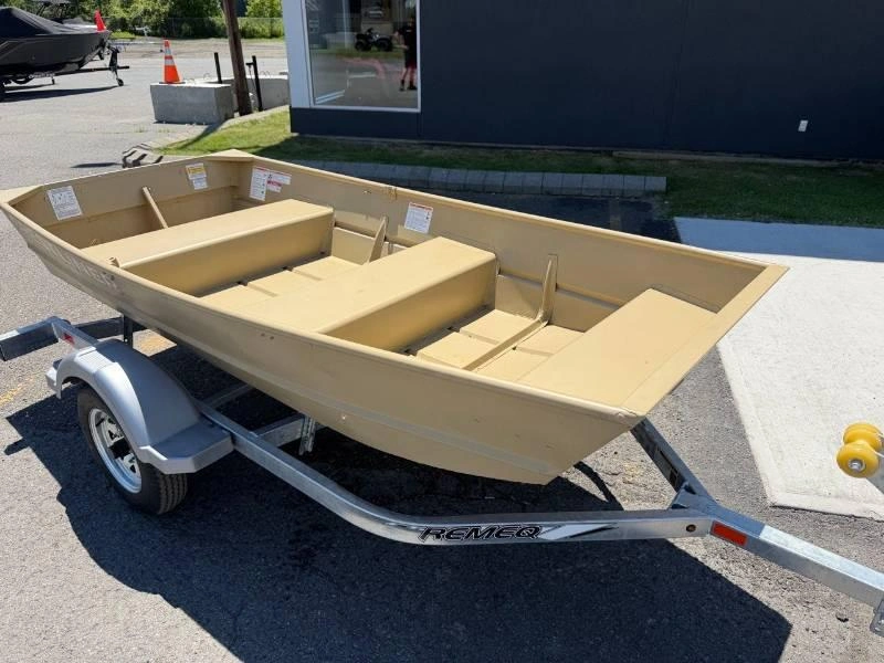 Crestliner 1040 Basic Jon 2026 alt