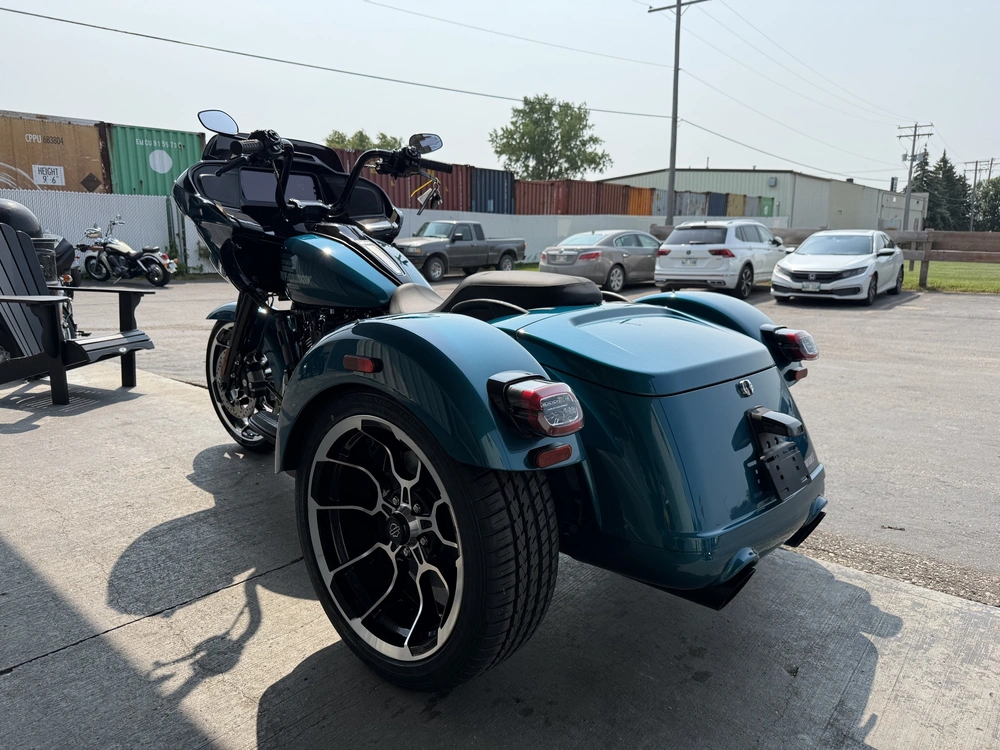 2026 Harley-davidson Road Glide 3 alt