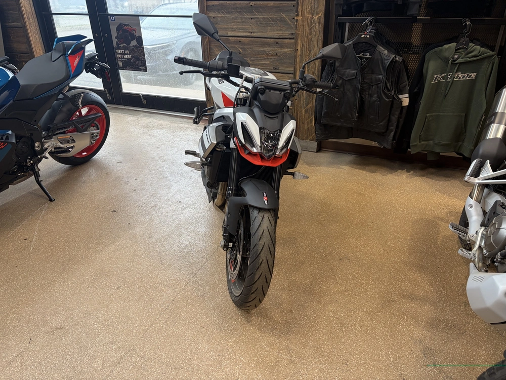 2026 Aprilia Tuono 457 Base alt