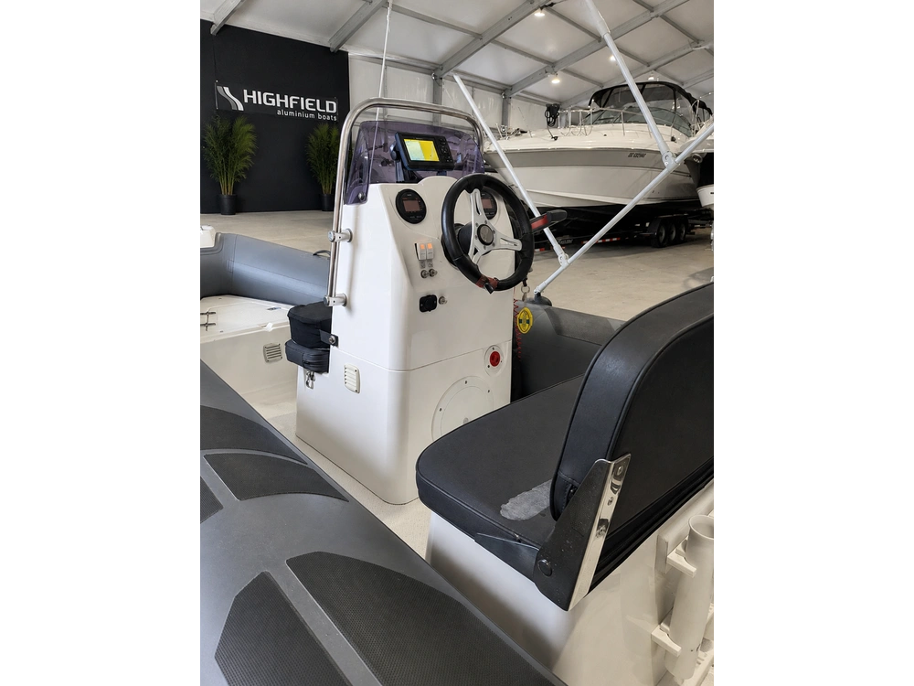 Brig Falcon 450 2019 alt
