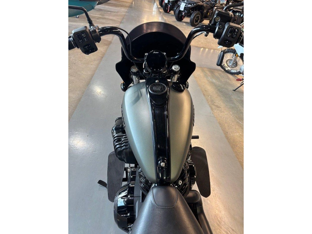 Indian Motorcycle Chief 2022 alt