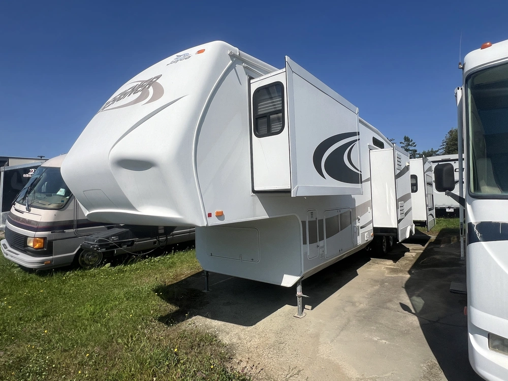 2010 Jayco Designer 35 Rlts alt