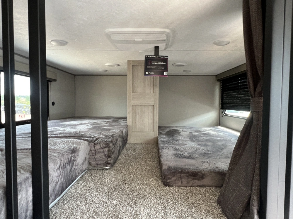 2026 Coachmen Catalina 42condo alt