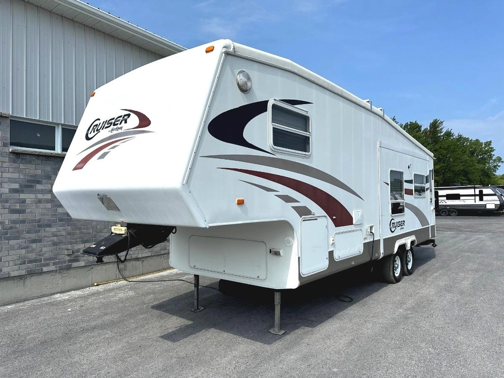 2004 Crossroads Cruiser 27rl alt