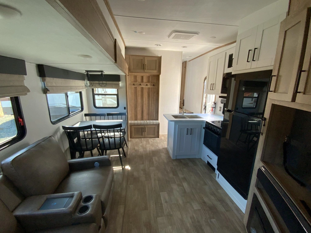 2023 Keystone Rv Arcadia 288slbh alt