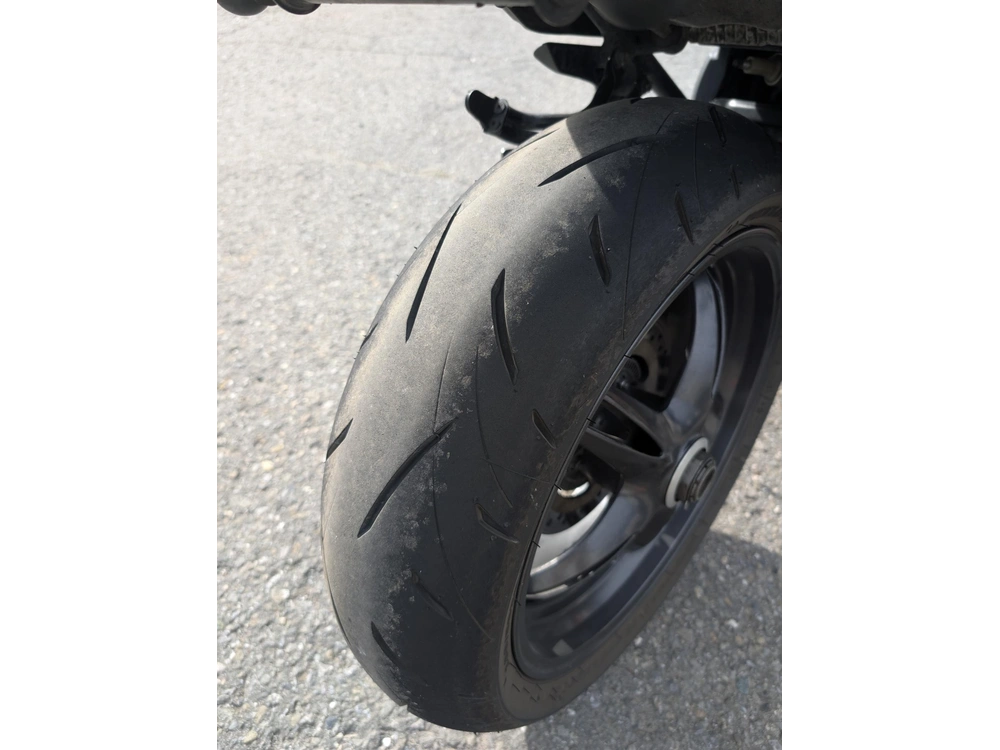 Triumph Sprint St 1050 ⚡ Moto 3 Cylindres Performance Routière 2009 alt