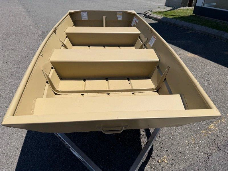 Crestliner 1040 Basic Jon 2026 alt