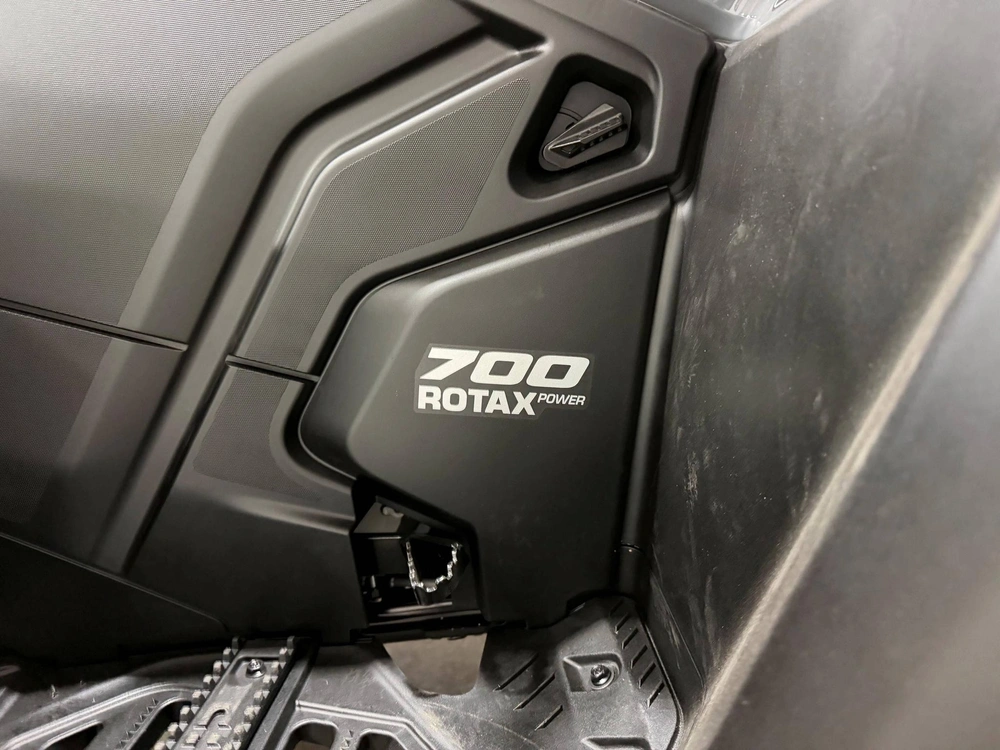2026 Can-am Outlander Dps 700 alt