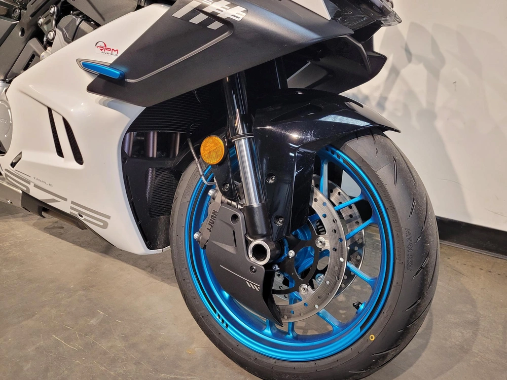 2026 Cfmoto 675 Ss alt