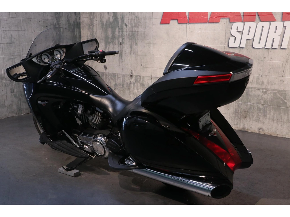 Victory Motorcycles Vision Tour Abs 2013 alt